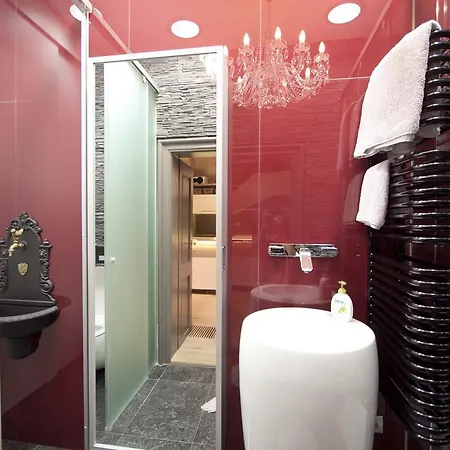Charles Iv Apartment *